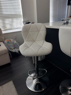 4 bar stools