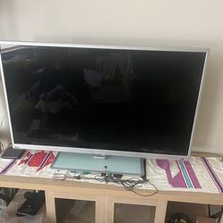 43” screen Upstar TV