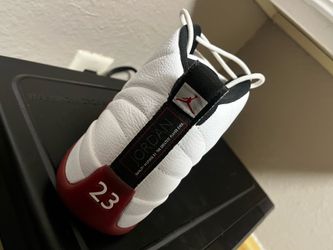 Jordan 12s size 11