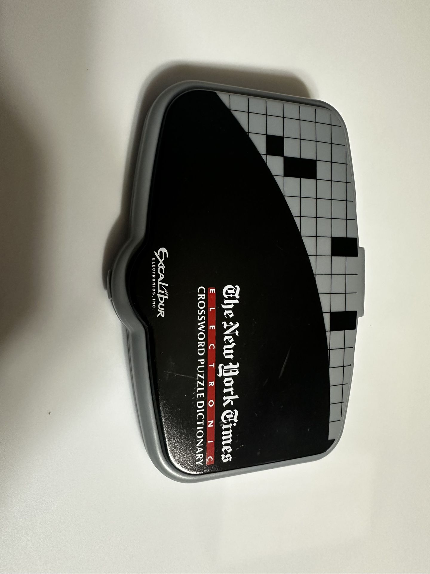 New York Times Excalibur Electronics Handheld Crossword Puzzle Game