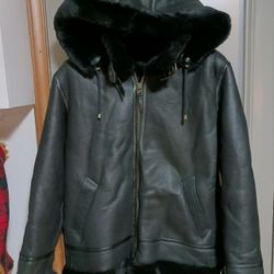 BRAND NEW OVERLAND SHEEPSKIN CO. CLASSIC SHEEPSKIN B-3 BOMBER JACKET RETAIL $695 READ DESCRIPTION