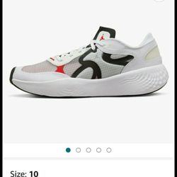 Men Sneakers Nike, Jordan, Uggs, Converse & more, lmk which item & sizes you want pls 