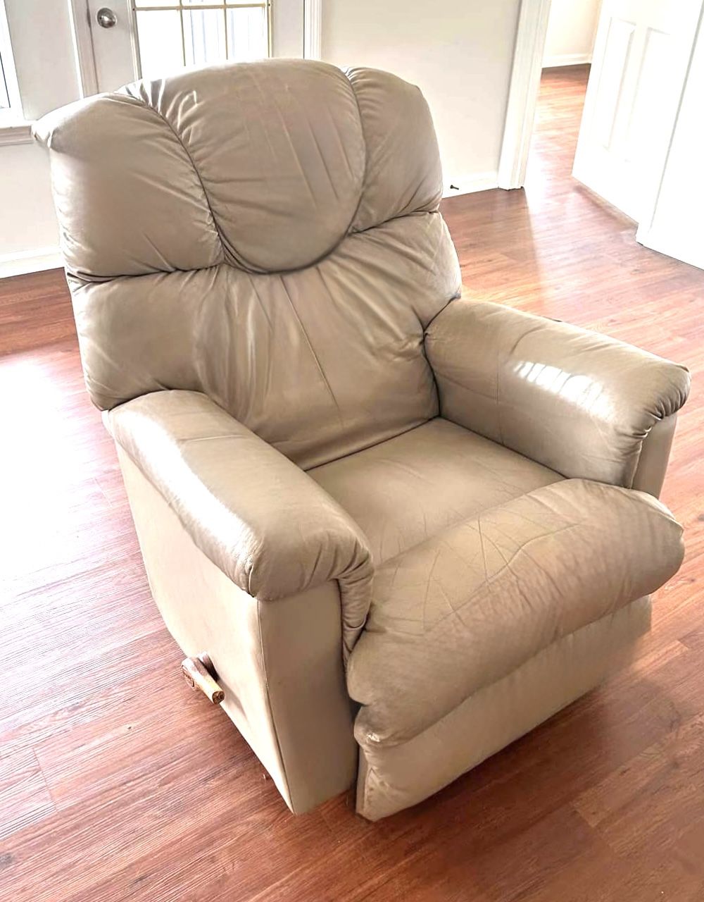 Genuine LA-Z-BOY Leather Recliner