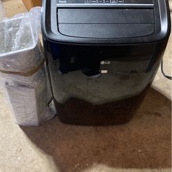 LG THINQ Portable Air conditioner/dehumidifier 