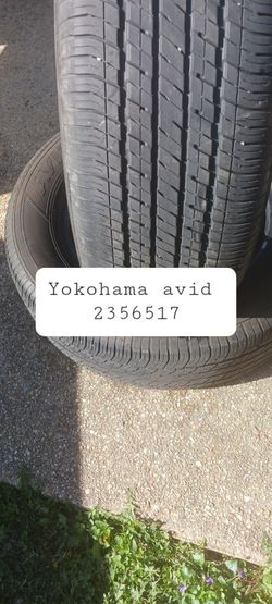 2 Used Tire Yokohama Avid Size 235/65/17