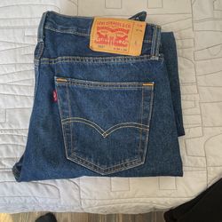 Dark Blue 501 Levi Jeans