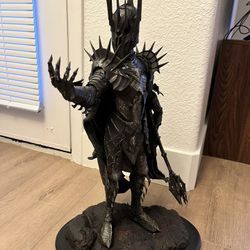 Sauron LOTR WETA Statue