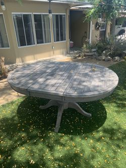 Rustic Barn Pedestal Table