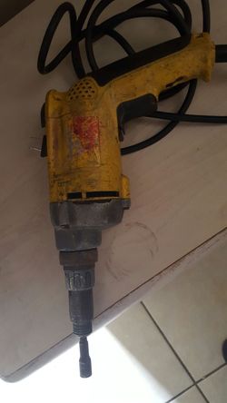 Dewalt screwdriver