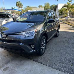 Toyota Rav 4 xle   Clean Title In Hands 