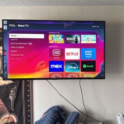 TCL Roku Tv 50"