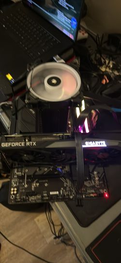 Gigabyte Z590 UD Wifi, 10600k intel i5 and 16gb 3600 rgb XLR8 ram combo
