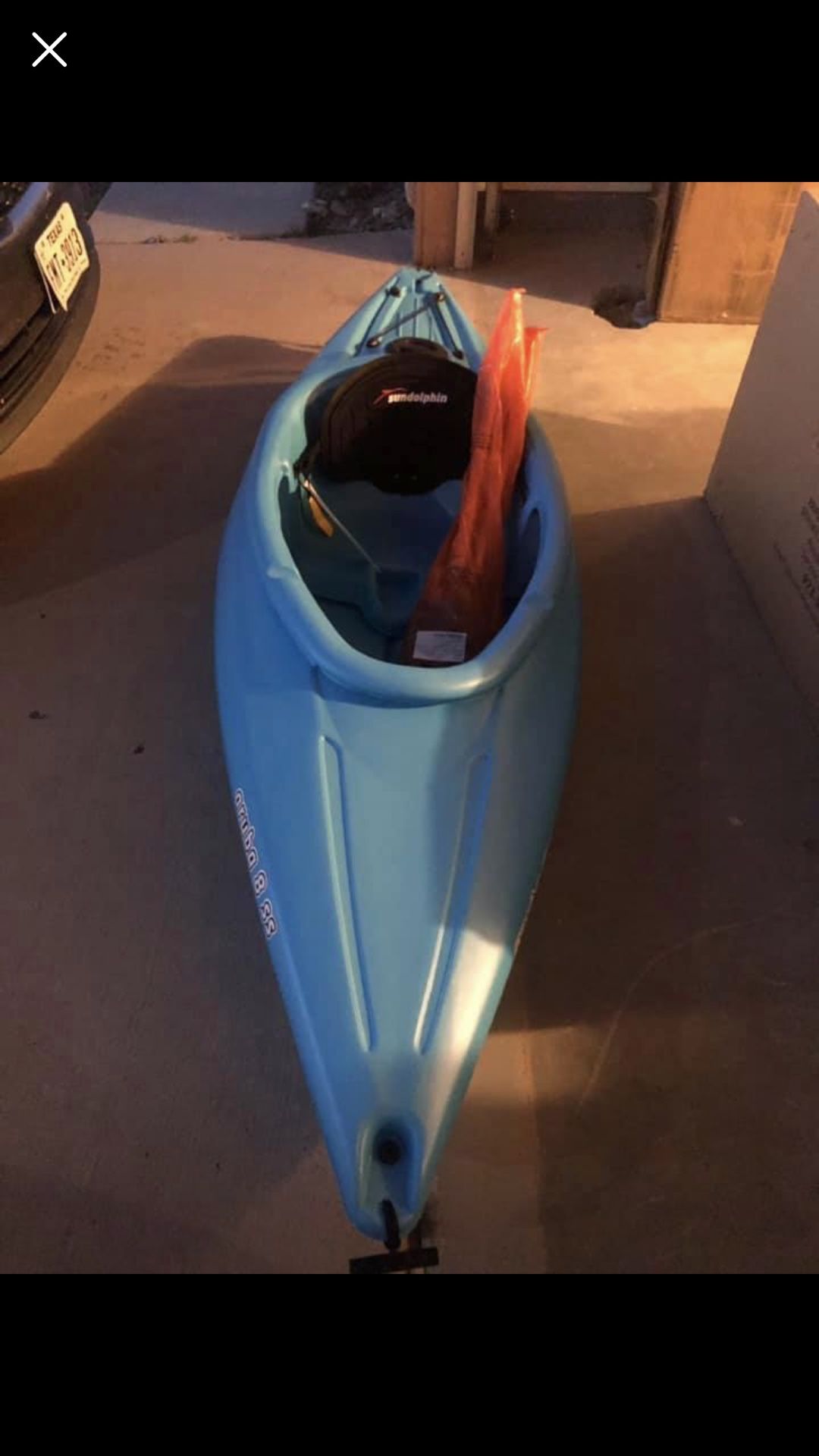Sun Dolphin Aruba 8 foot Sit In Kayak color Blue Paddle Included