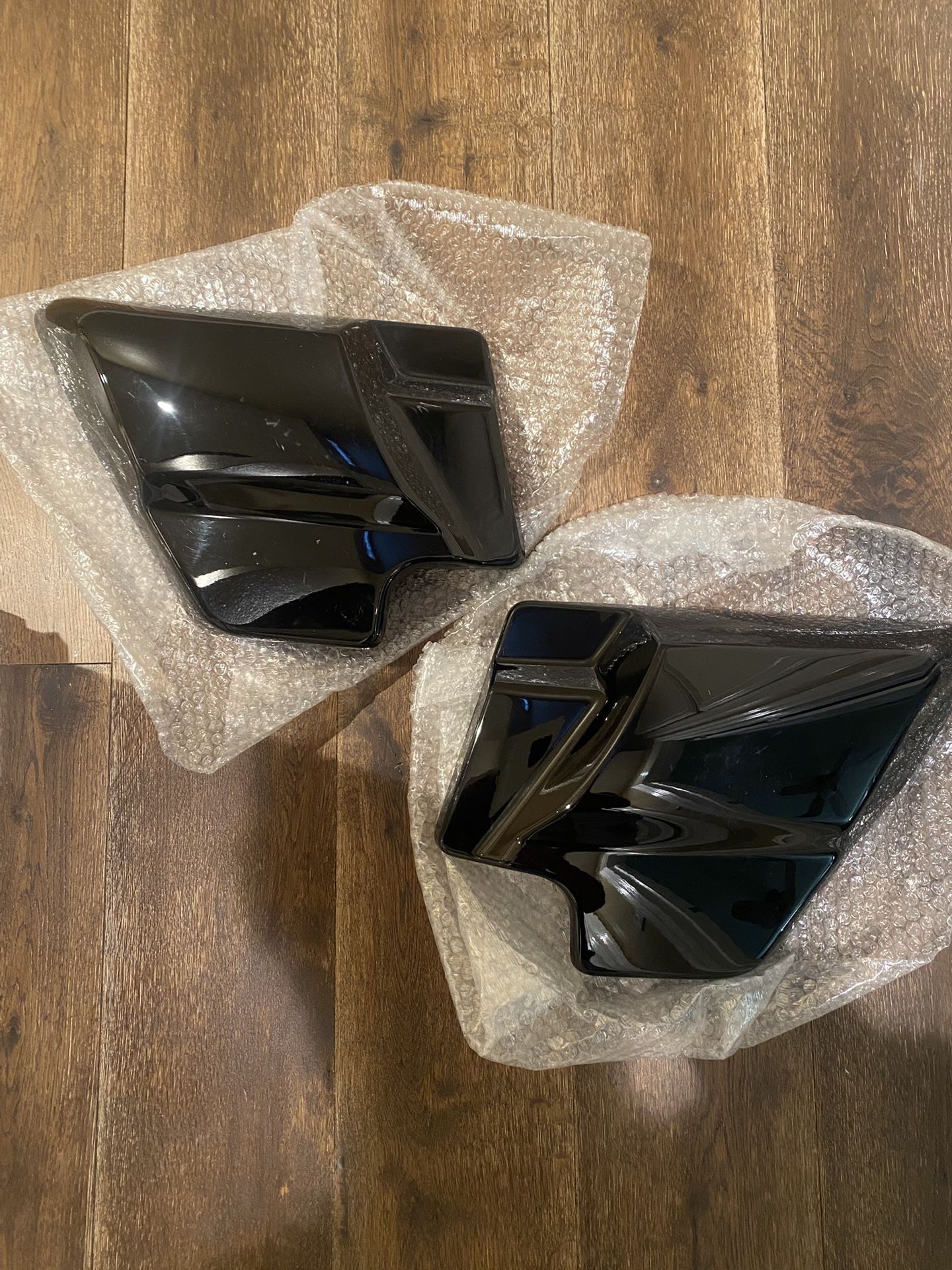 Oem Harley Touring Side Panels 40$