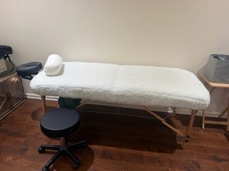 Message table with stool