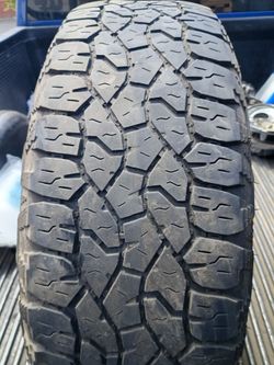 235/75R15 Goodyear Wrangler Tire (1)