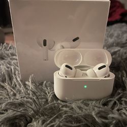 AirPods Pro *Sealed*