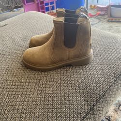 Boys UGGS size 13