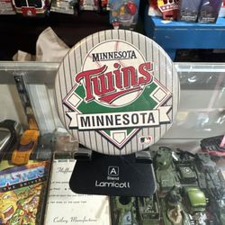 Minnesota Twins Vintage Pinback 2.25" Diameter MLB Licensed Collectible 