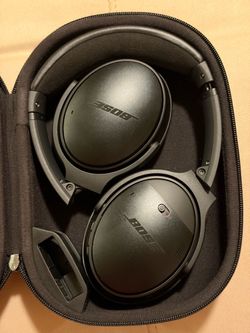 Bose QuietComfort 35 (QC35 I) Wireless Noise-Cancelling Headphones - Black