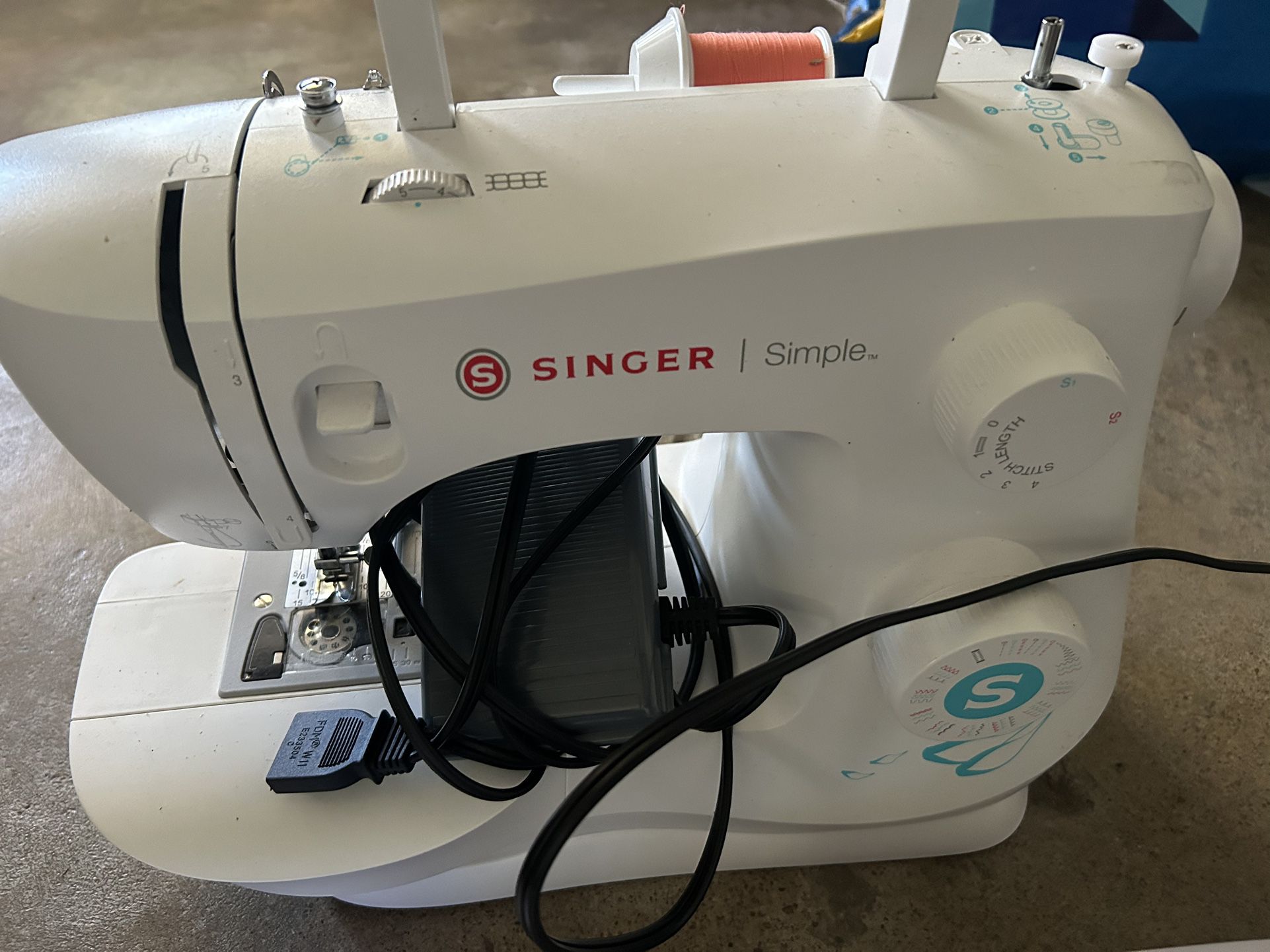 Singer Sewing Machine W strings Variety 