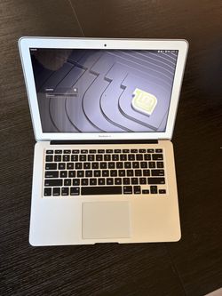 Apple MacBook Air 13" Laptop 2017 - i5, 8GB RAM, 128GB SSD - Linux OS