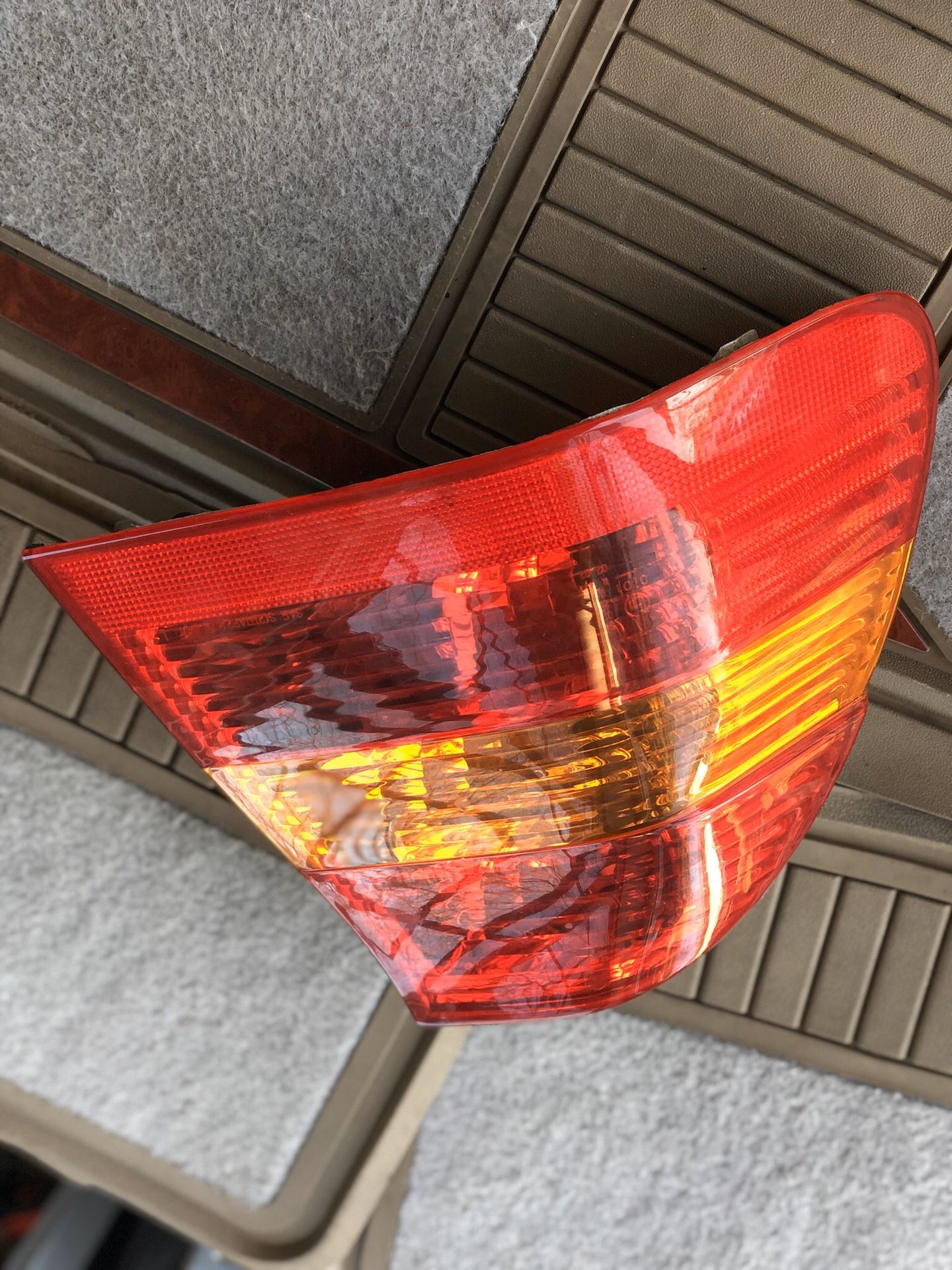 BMW E46 325i OEM Taillight Left