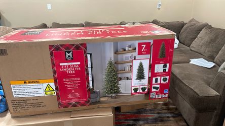 7 Ft Slim Linden Fir Tree