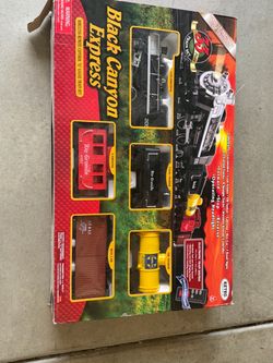 Black Canyon Express G Gauge Train Set