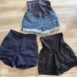 Maternity Shorts And Tshirt