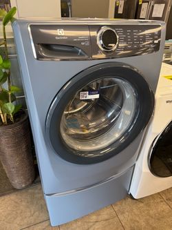 ELECTROLUX  FRONT LOAD WASHER WITH PEDESTAL ON SALE
