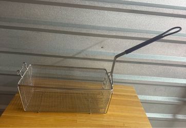 NEW - Stainless Steel Fry Baskets with Purple Silicone Handle