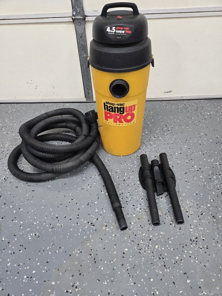 Shop Vac Wet/Dry Wall Hanging