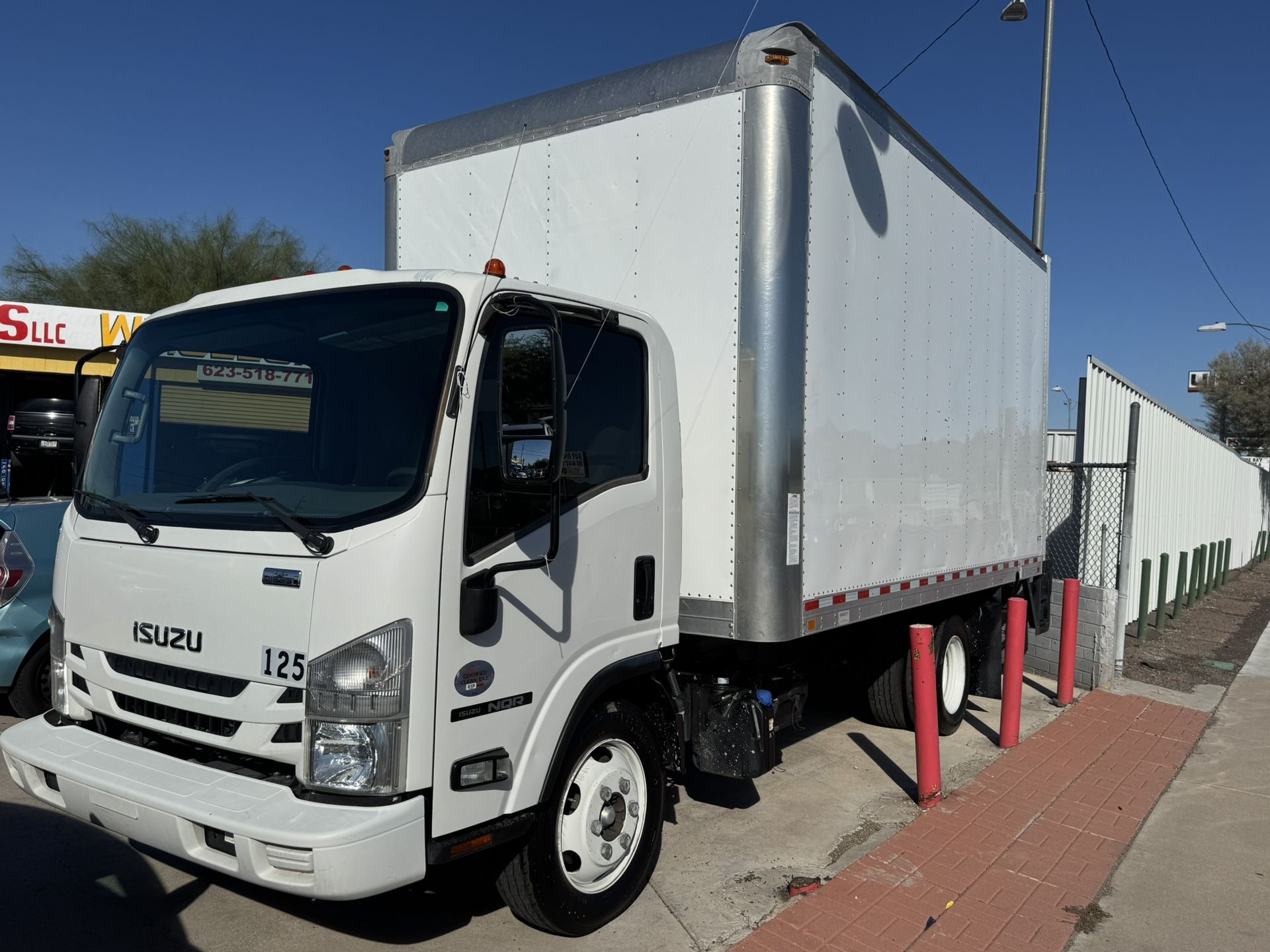 2019 Isuzu NRR 4X2 2dr 71.0 in. BBC Tilt Cab Price $21,000 Mileage 96,425