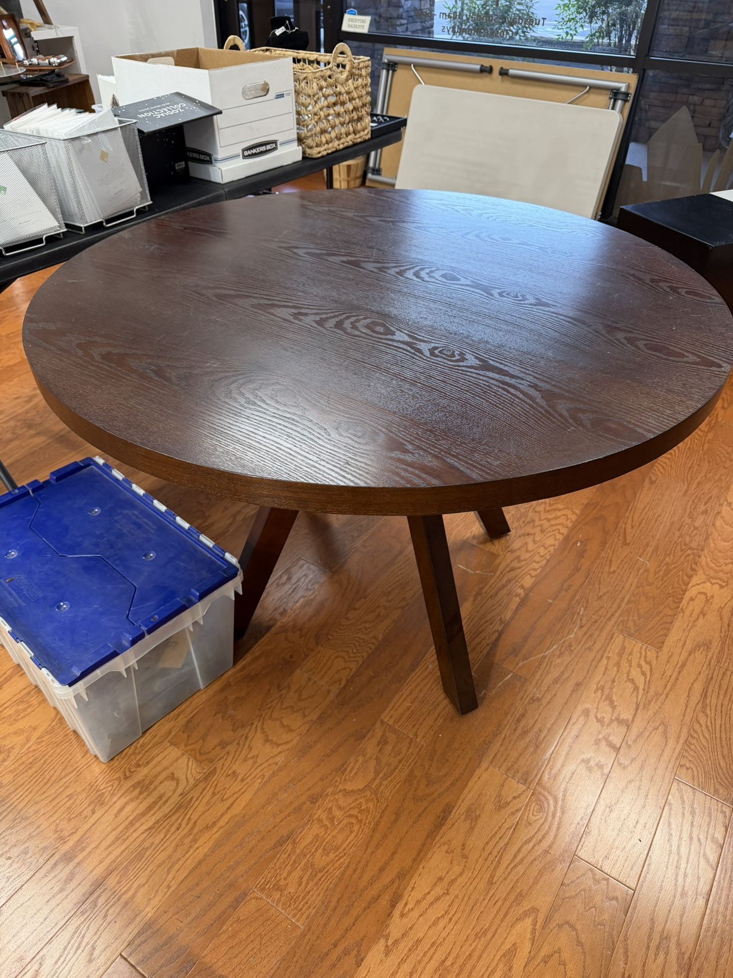 Round Wood Dining Table