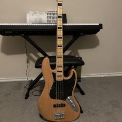 SquireJazz Bass
