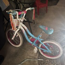 Girls bike