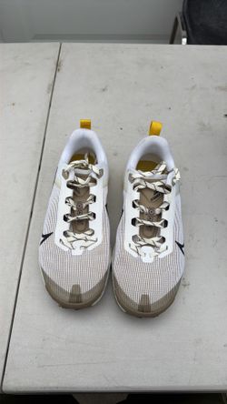 Nike Men's React Terra Kiger 9- size 6.5 - DR2693 100 - White / Khaki