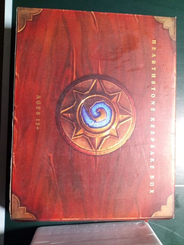 "Heros Of Warcraft" Hearth Stone Keepsake Box