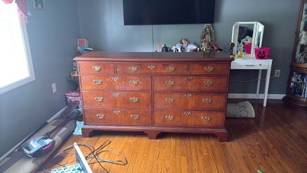 Dresser