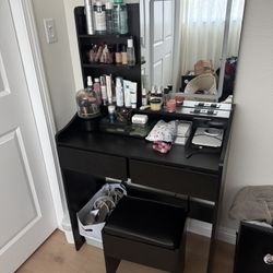 Vanity Table With Stool
