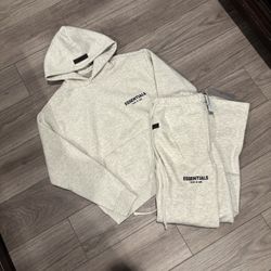 Light Oatmeal Essentials Set