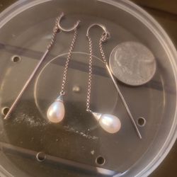 14k white gold  earing $500