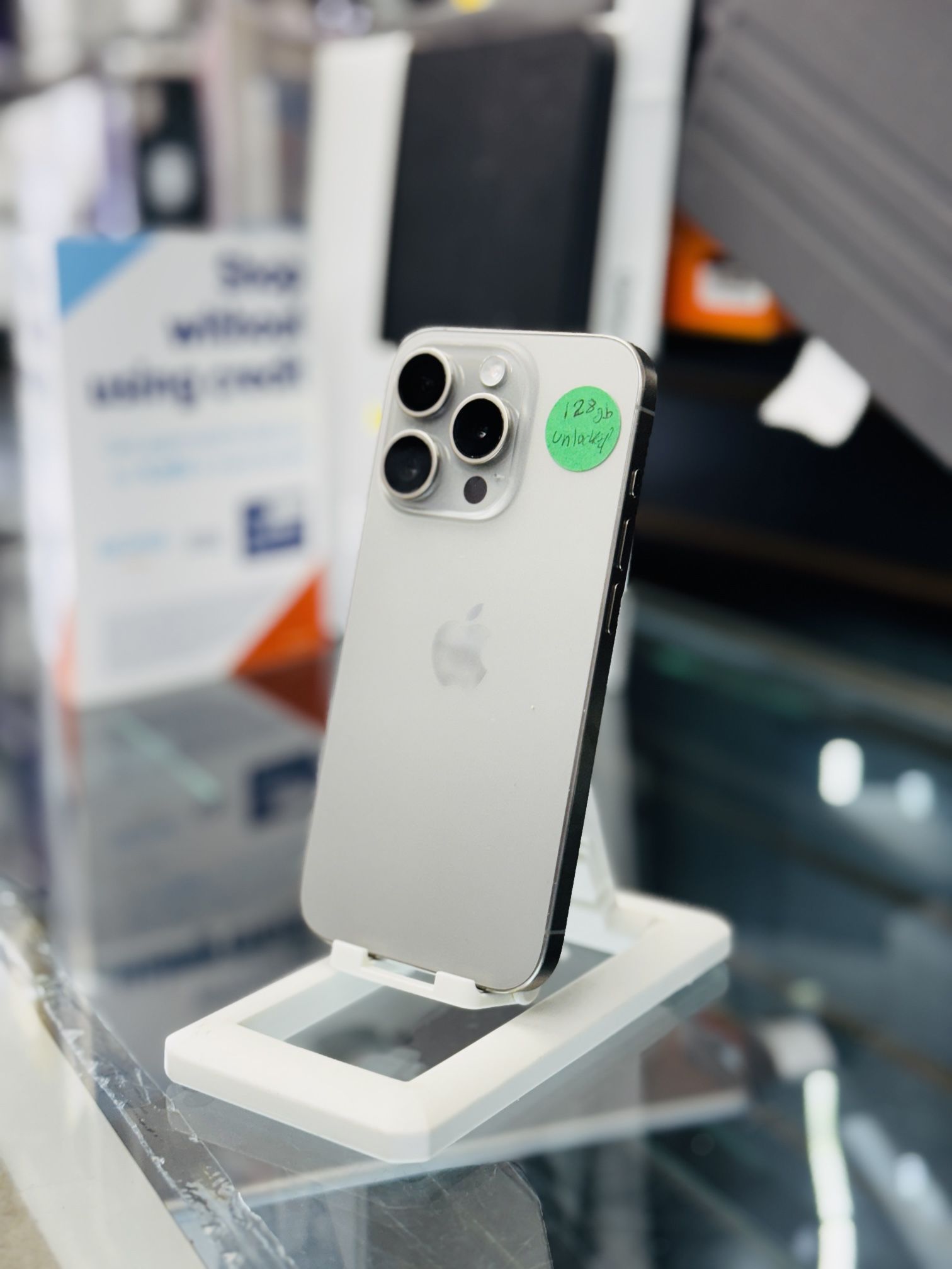 iPhone 15 Pro (Factory Unlocked)