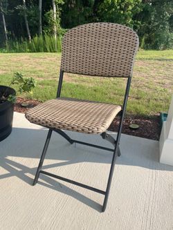 Outdoor Wicker Folding Patio Chair