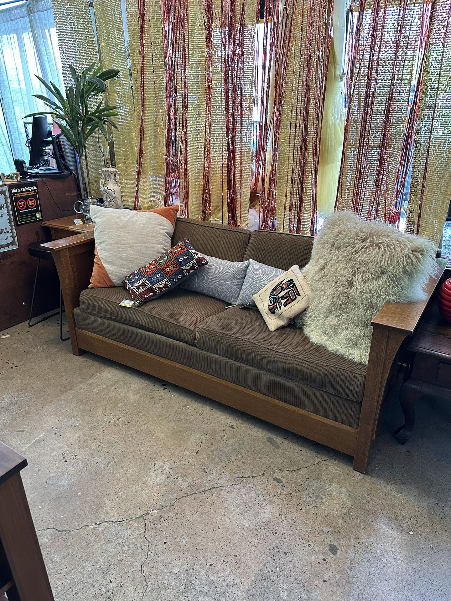 Brown Wood Stickley Sofa JWL6QD