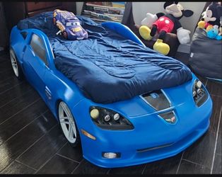 Corvette Bed. Twin w/matress
