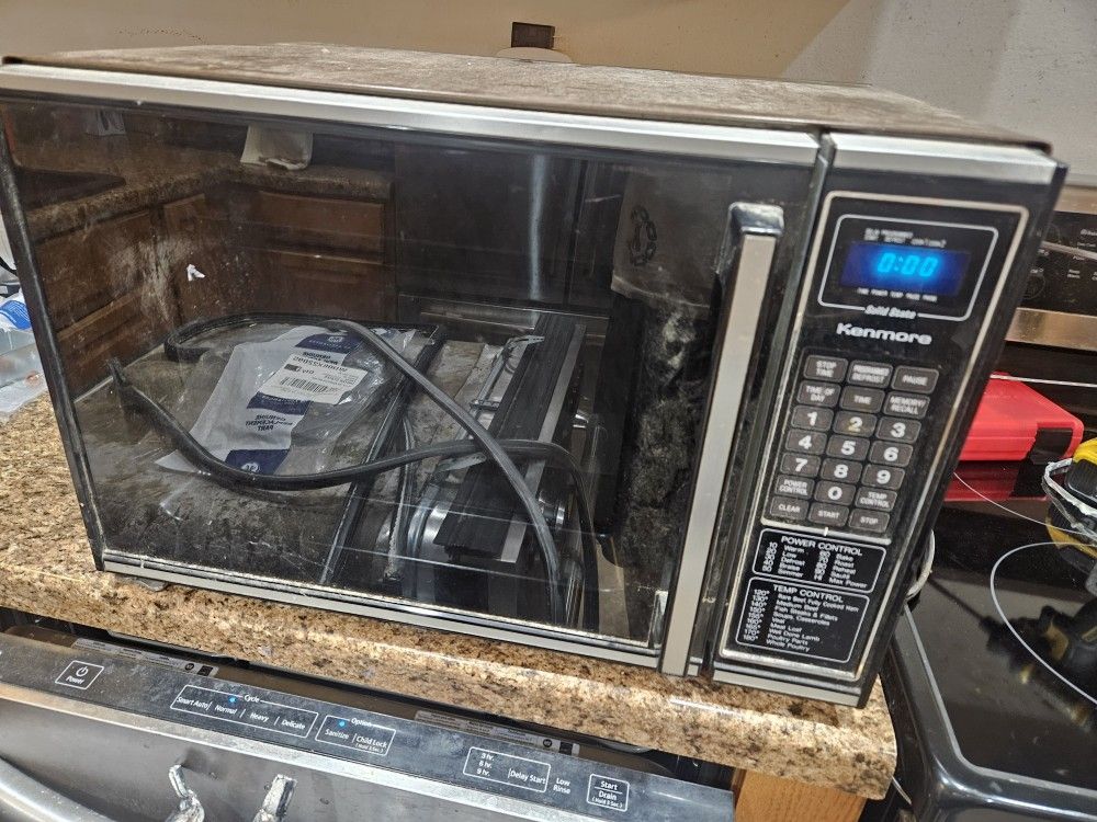 Vintage Kenmore microwave, wood grain, wood grain, 1985, all working