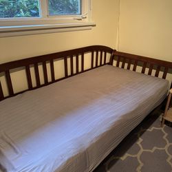 Mahogany Daybed Frame 