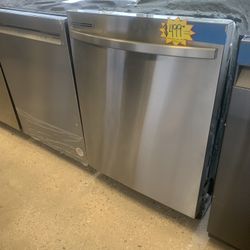 Samsung 24”dishwasher Stainless Steel Working Perfectly 4 Months Warranty 